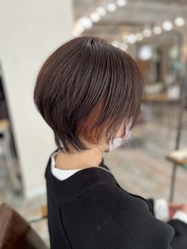 リノカヒリ(Lino kahili) ショートイヤリングカラースタイル