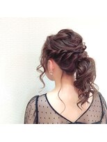 フレンズ friends&nbsp;ポニーテールアレンジ