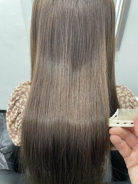 エスカーラ 表参道(THE ESCALA) @aidaman321/ゆるふわロング/センターパート/スイートAライン