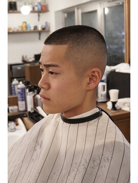 ザチョップショップ キチジョウジ(THE CHOP SHOP KICHIJOJI) フェード スキンフェード サイドパート バーバー バズカット