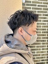 トラップヘアー ワンカールパーマ×刈り上げスタイル