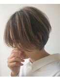 【白髪でお悩みの方にオススメ】透明感たっぷり×ショート