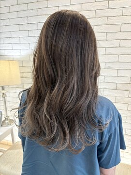 ヴァイブス(vibes) グレージュハイライト