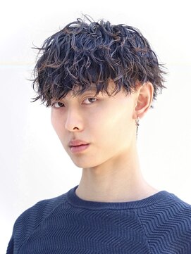 デプト(DEPT.) ツイストスパイラルパーマメンズカットメンズサロンフェード眉毛