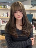 ブリーチありでできるオリーブグレージュとレイヤーの組み合わせ