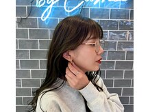 カシェ マエノヘタ(Cashe'e MAENOHETA)の雰囲気（オリーブベージュ/カジュアルヘア/ロングスタイル）