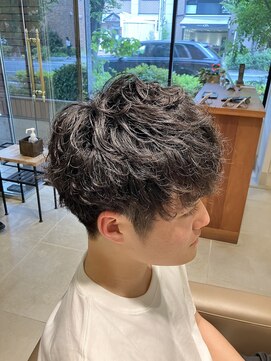 アンバー(AMBER) 無造作ショートパーマ