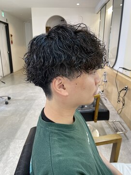 ニコフクオカヘアーメイク(NIKO Fukuoka Hair Make) 福岡天神/メンズカット/パーマ/眉毛/波巻きスパイラル/メンズ