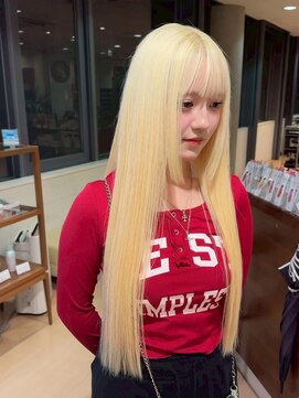 アウラ(AURA) ホワイトブロンド抜きっぱなしブロンドハイトーンカラー