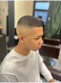 おしゃれ坊主短髪メンズコンマバング波巻きパーマ