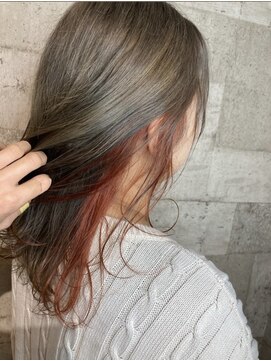 エレノア 藤沢(Eleanor) 【グレージュ×インナーレッド】