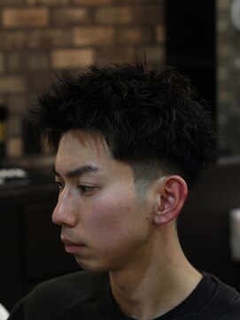 ピンパーマスパイキー[メンズ/フェード］