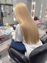 美容室 サワコ 国府店(SAWAKO)&nbsp;抜きっぱなしブロンド