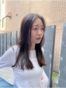ナヌーク ダイカンヤマ(nanuk daikanyama) ぷっつんストレートロングヘア