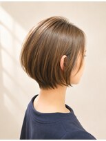 美容サニー くびれショートボブ