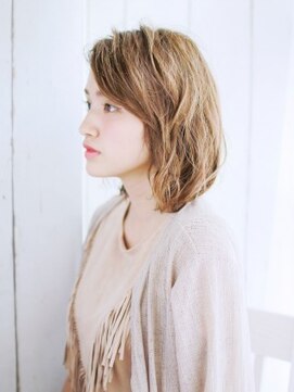 ヘアメイク ナル(hair make nalu) ミディアムカールヘアー