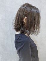 ムウ 難波(MOU)&nbsp;ハッシュカットフルバング似合わせカットレッドブラウン20代30代