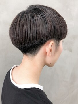 黒髪エッジ刈り上げベリーショート女子スタイル 徳竹 L サン Sun のヘアカタログ ホットペッパービューティー