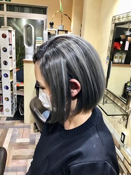 サムブリッジ(SOMEBRIDGE) ★ボブ×コントラストシルバーグレーカラー☆（SOMEBRIDGE亀有）