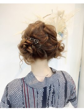 レア(Le'a) ツインおだんごヘア♪