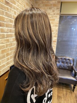 ラ ブレア(La Brea) コントラストハイライト