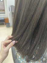 ウタ(uta)&nbsp;【あおき　ひかる】オリーブアッシュ