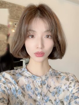 ピープスアンドスー 表参道 渋谷(Peeps&Suu.) 韓国上品ショート/小顔センターわけスタイル/20代30代40代