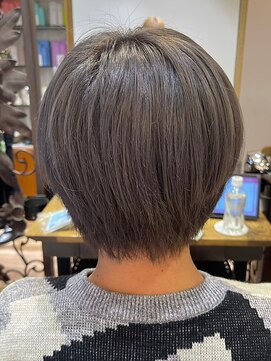 ヘアリゾート粋 トゥジュ 池袋東口店(tujuh) ショートボブ/透明感カラー/オリーブグレージュ