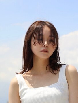 アン 青葉台(un) ひし形ミディアム フェイスレイヤー ミルクティーベージュ