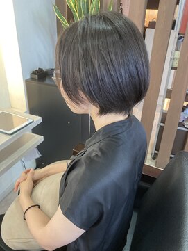 マイノリティー 石橋店(Minority) 黒髪ショート　大人ショート　ショートボブ