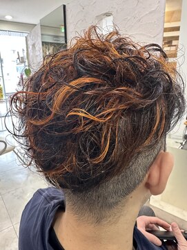 ヂルチヘアー(zilch hair) くせっ毛をいかしたツーブロック