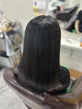 アン ブリーチ 大宮駅東口店(UN BLEACH) ダークオリーブブラウン