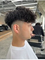 ラヴィズム 小新店(LUVISM)&nbsp;ツイストスパイラルパーマ波巻きシャドウ毛流れパーマ刈り上げ