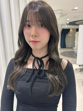 エアー 青山(AIR) オリーブグレージュ オリーブカラー韓国風レイヤー／韓国巻き髪