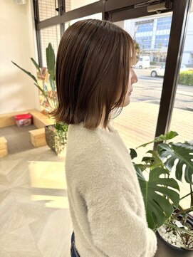 ラフ(laugh) イヤリングカラー / ミルクティーベージュ