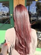 コティー(cotie.) 光で楽しむボルドーカラー