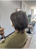ショート　ウルフ　ハイライト　グレー　グレージュ　ブリーチ
