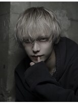 シン(syn)&nbsp;ホワイトベージュ×エンドカラー