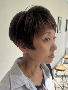 インチェルシー(in chelsea) ドライでまとまるベリーショート。