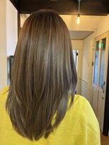 スパイスシー(spice_c)&nbsp;【 透明感カラー×柔らかレイヤーで大人のこなれ感 】