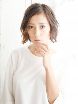 ナル 白山神社参道通り店(nalu) 波巻きウェービーボブ