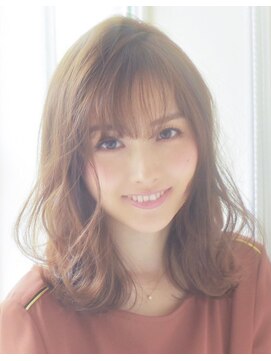 マーブルトウキョウネオリーブ(marbles tokyo neolive) 《MARBLES/三軒茶屋》エフォートレスミディ×斜めバング