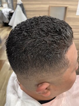 銀座マツナガ 神田店 昭和のいかつめパンチパーマ！スキンフェード短髪かっこいい