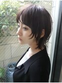 カジュアルウルフショートに透明感カラーでオシャレに可愛く。