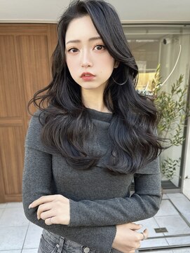 インビテーション(invitation) 【NARUOKA】栄/名古屋/レイヤーカット/グレーブラック/くびれ