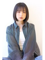 オーロ(ORO)&nbsp;暗髪が映える前髪ありぷっくりボブ