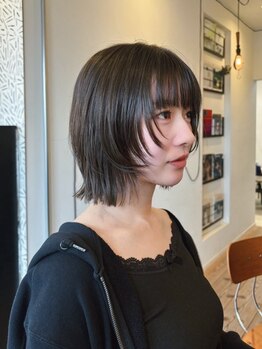 ポーズサロン(PAUSESALON)の写真/【夏のトレンドもお任せ】顔まわりデザインで印象チェンジ！トレンドのレイヤーカットやハッシュカットも♪