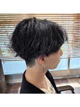 グッドネイバーズ 流山おおたかの森店(GOOD NEIGHBORS) 波巻きセンターパートシャドウパーマ