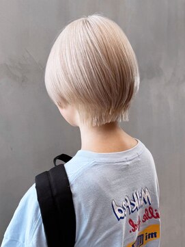 アルバム 銀座(ALBUM GINZA) ショート顔周りレイヤーホワイトベージュハイトーン_ba563381