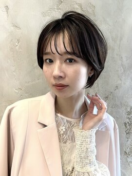 アフロート ルヴア(AFLOAT RUVUA) 「岩田莉奈」地毛風縮毛矯正 ひし形ショートボブ 白髪染め 新宿